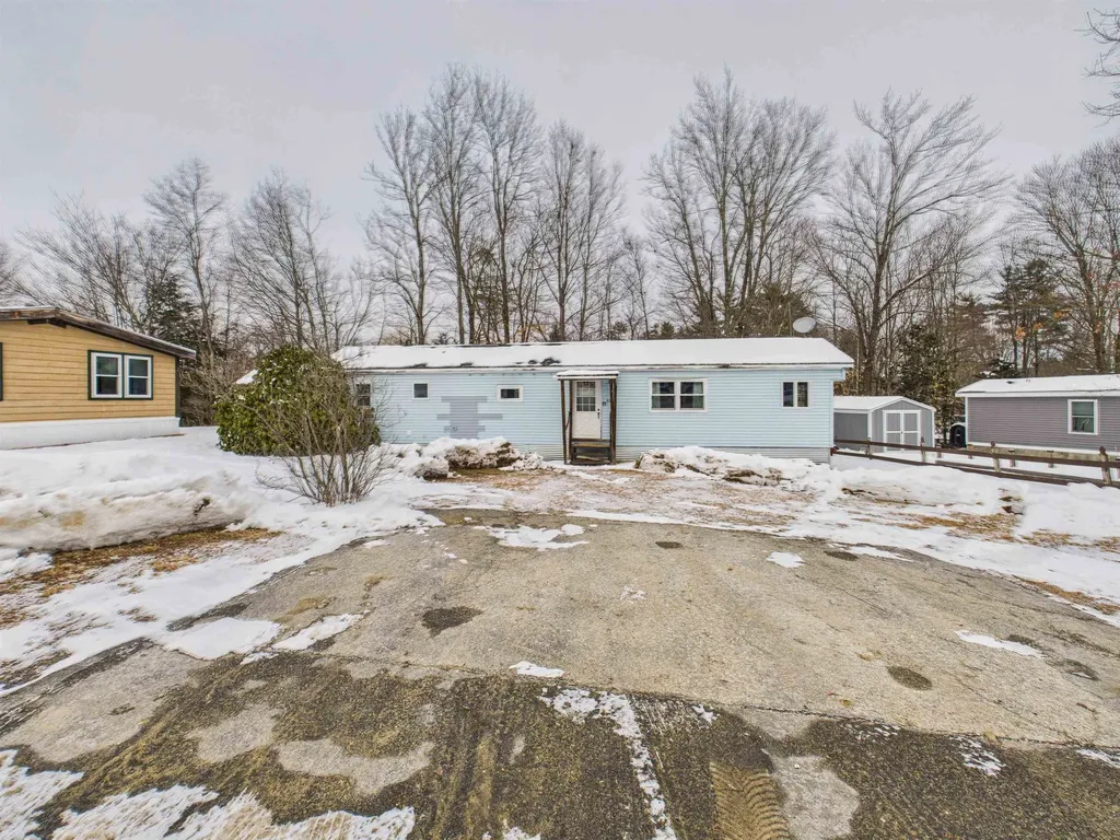 97 Lat Lane Swanzey NH 03446