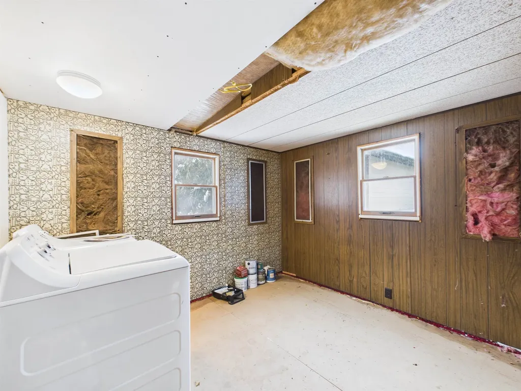 97 Lat Lane Swanzey NH 03446