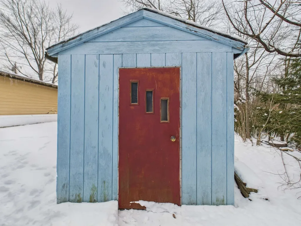 97 Lat Lane Swanzey NH 03446