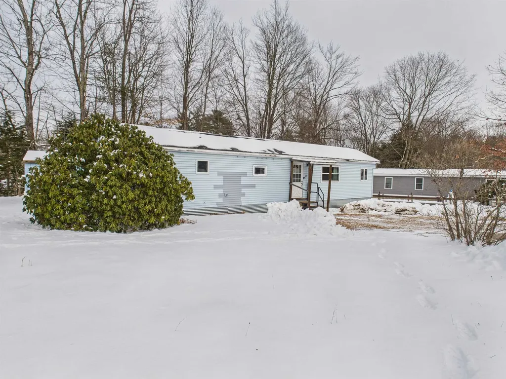 97 Lat Lane Swanzey NH 03446