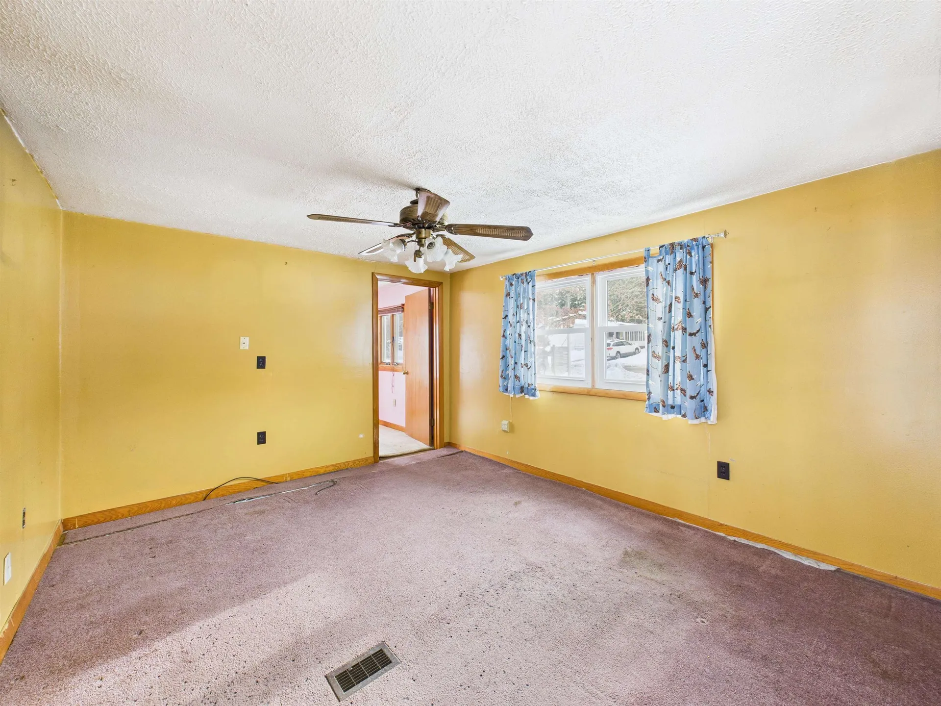 97 Lat Lane Swanzey NH 03446