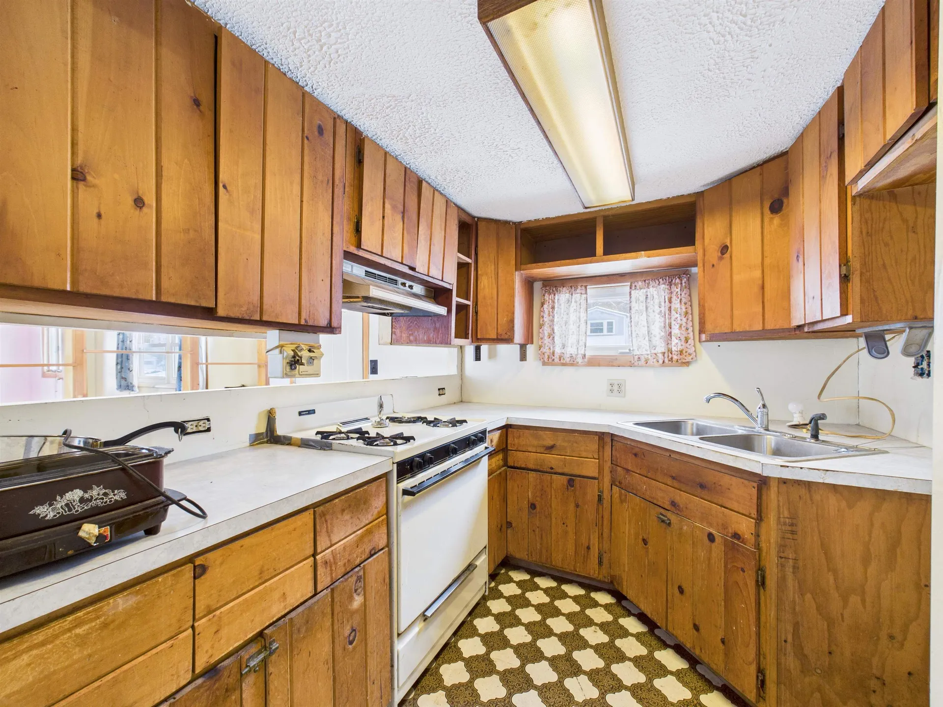 97 Lat Lane Swanzey NH 03446