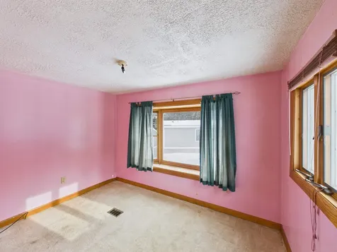 97 Lat Lane Swanzey NH 03446