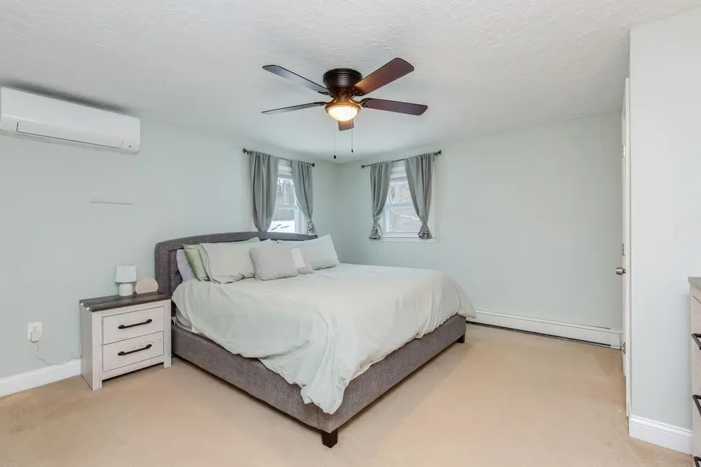 9 Pleasant View Drive Hooksett NH 03106