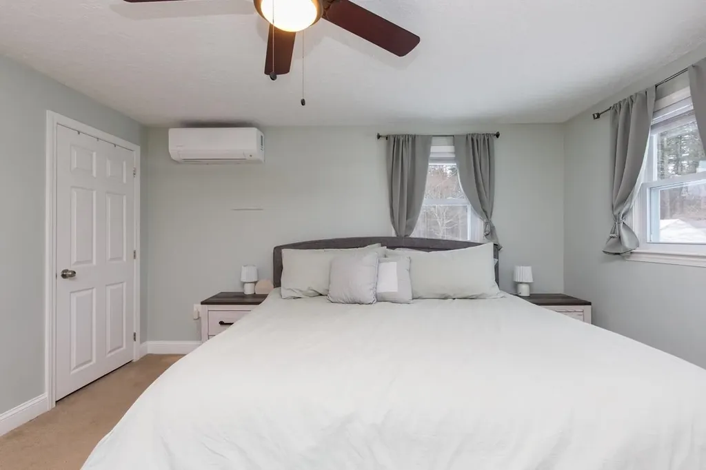 9 Pleasant View Drive Hooksett NH 03106