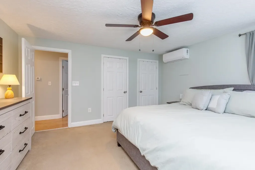 9 Pleasant View Drive Hooksett NH 03106