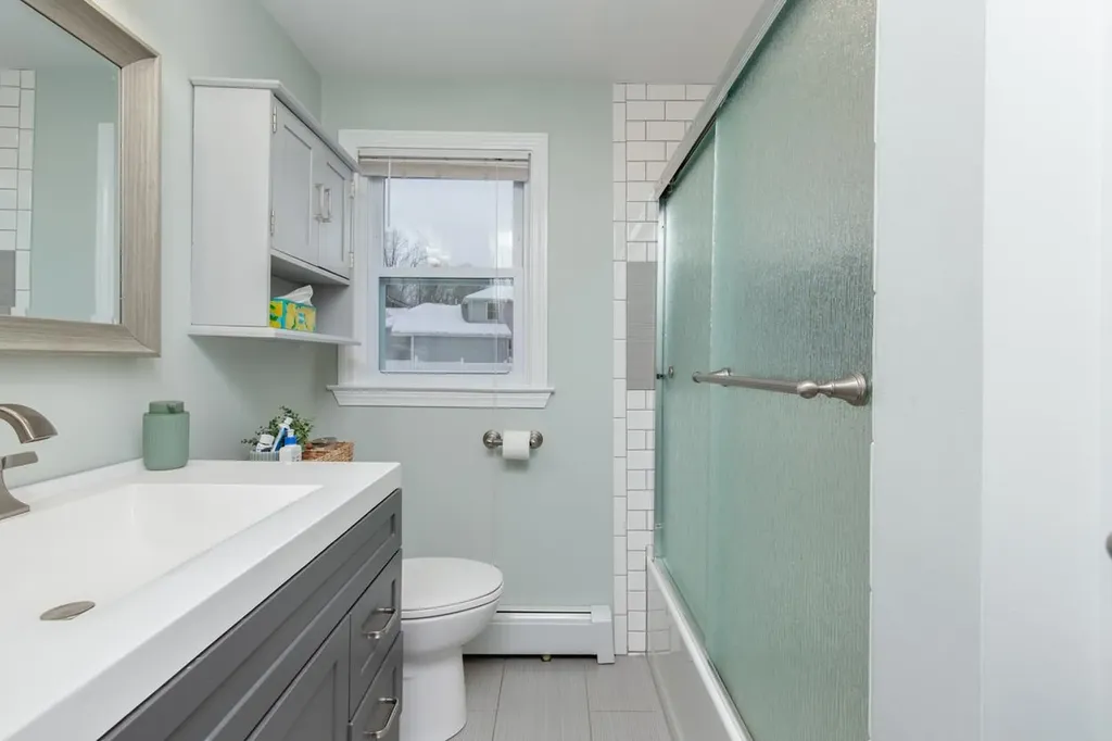 9 Pleasant View Drive Hooksett NH 03106