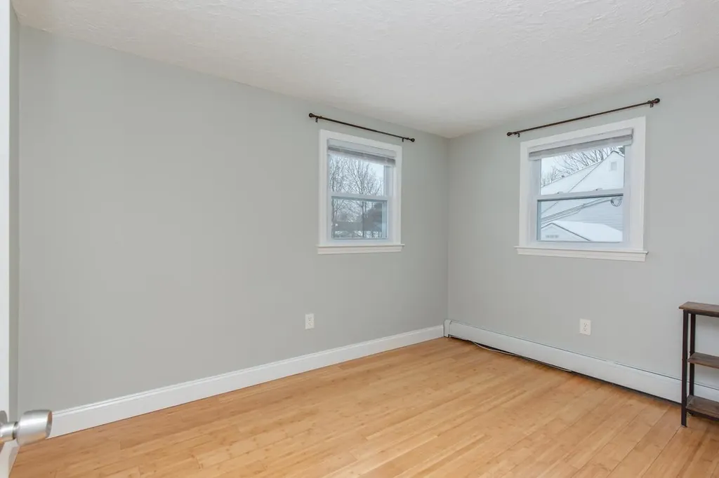 9 Pleasant View Drive Hooksett NH 03106