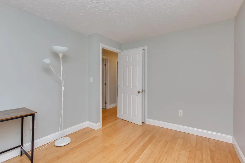 9 Pleasant View Drive Hooksett NH 03106