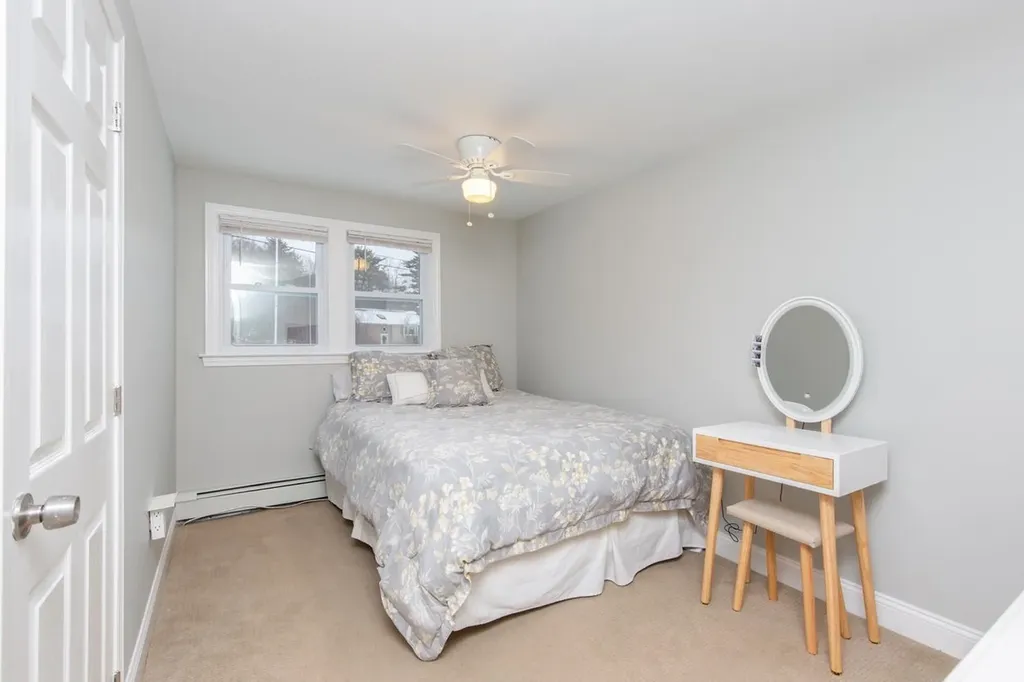 9 Pleasant View Drive Hooksett NH 03106