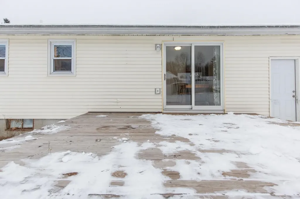 9 Pleasant View Drive Hooksett NH 03106