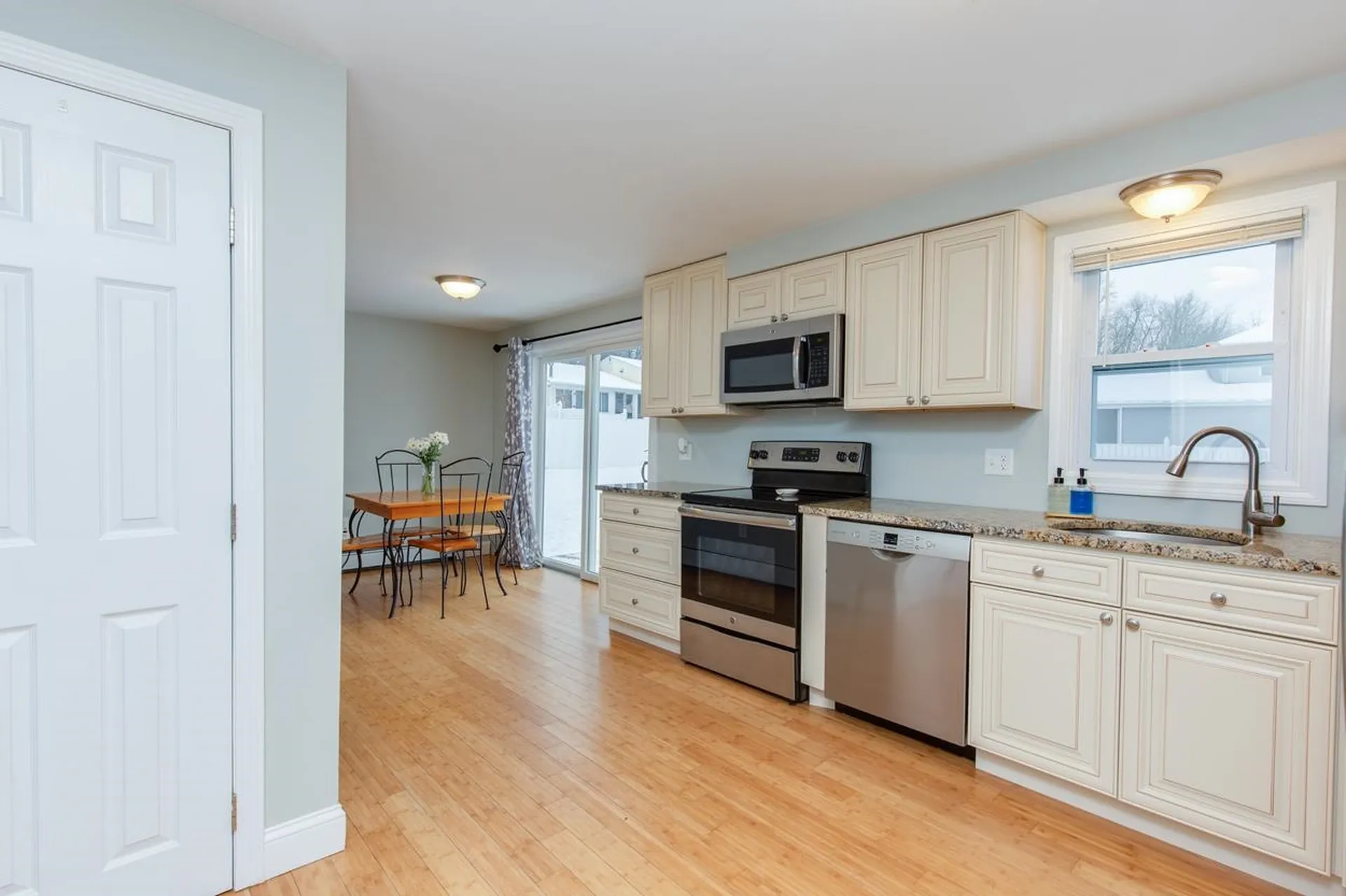 9 Pleasant View Drive Hooksett NH 03106