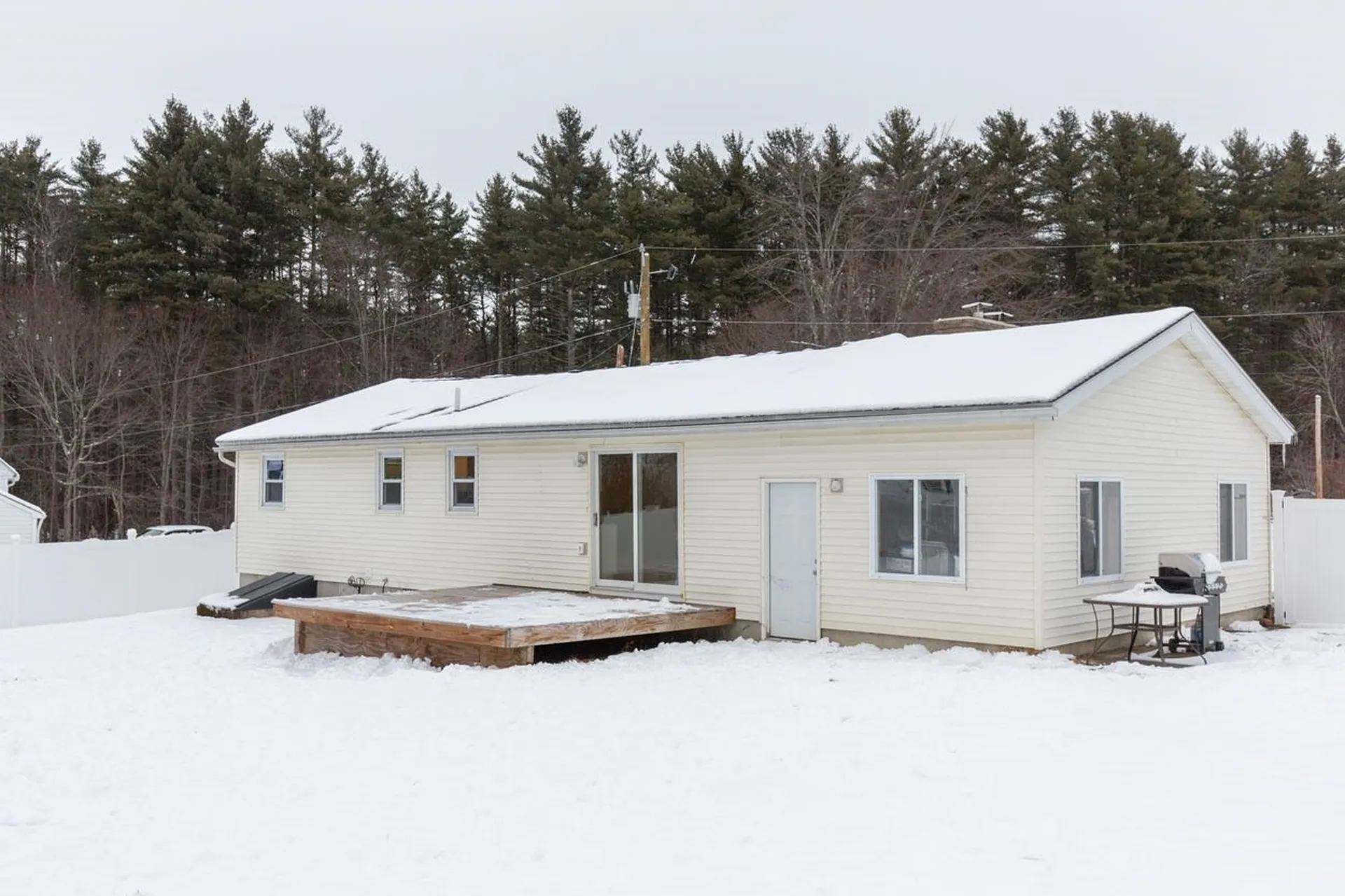 9 Pleasant View Drive Hooksett NH 03106