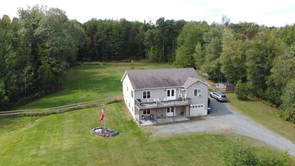 228 Gage Road Newport Town VT 05857