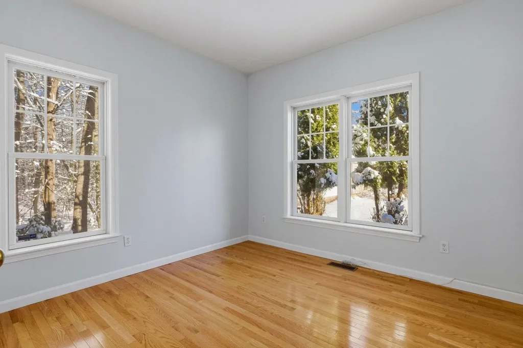 21 Parkman Brook Lane Stratham NH 03885