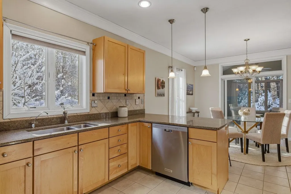 21 Parkman Brook Lane Stratham NH 03885