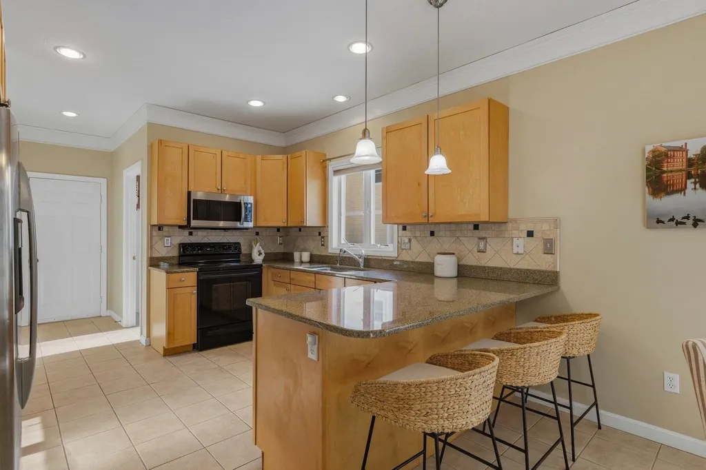 21 Parkman Brook Lane Stratham NH 03885