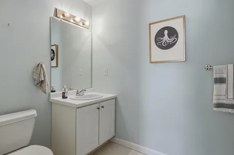 21 Parkman Brook Lane Stratham NH 03885