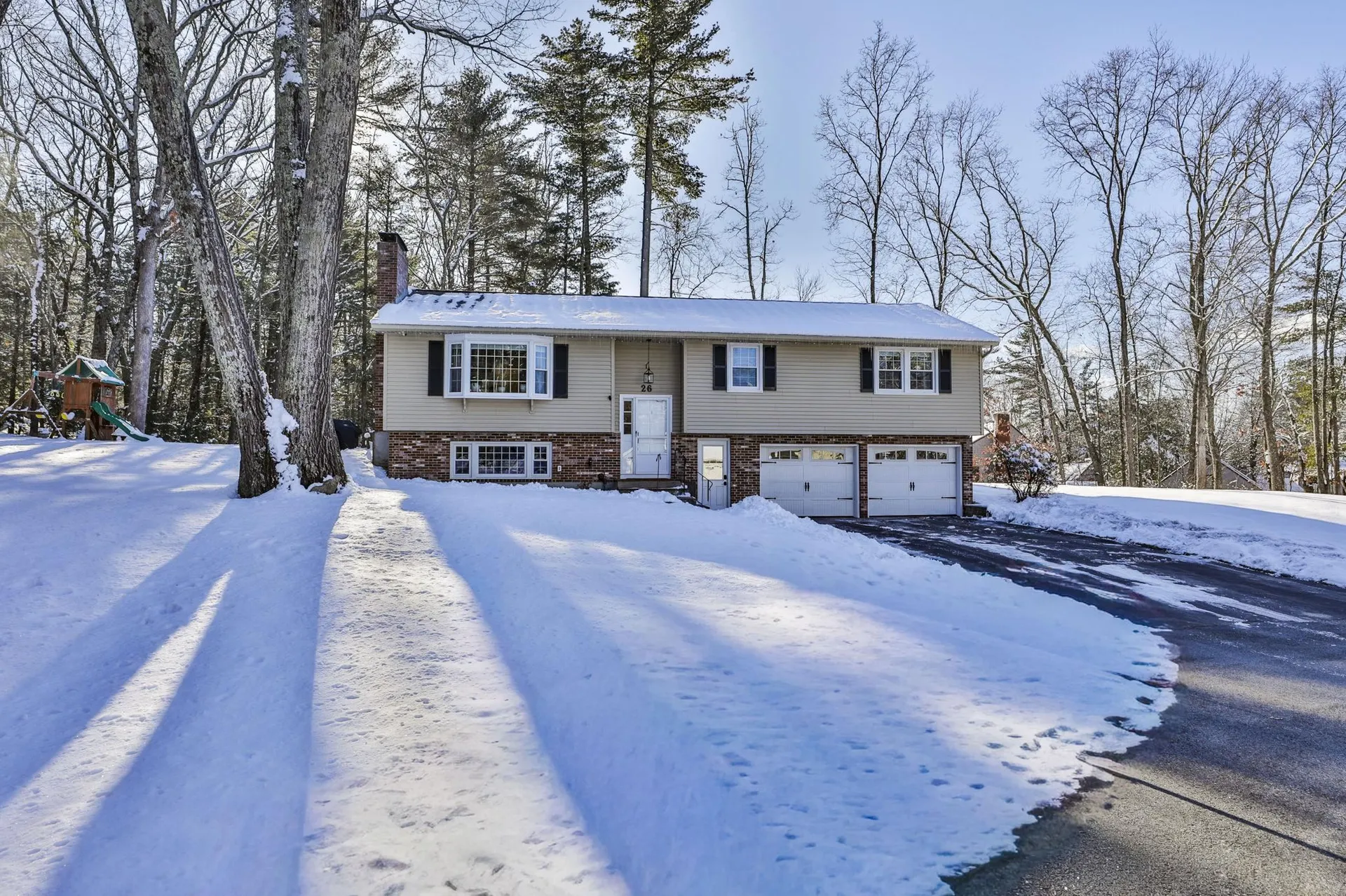 26 Sunapee Street Nashua NH 03063