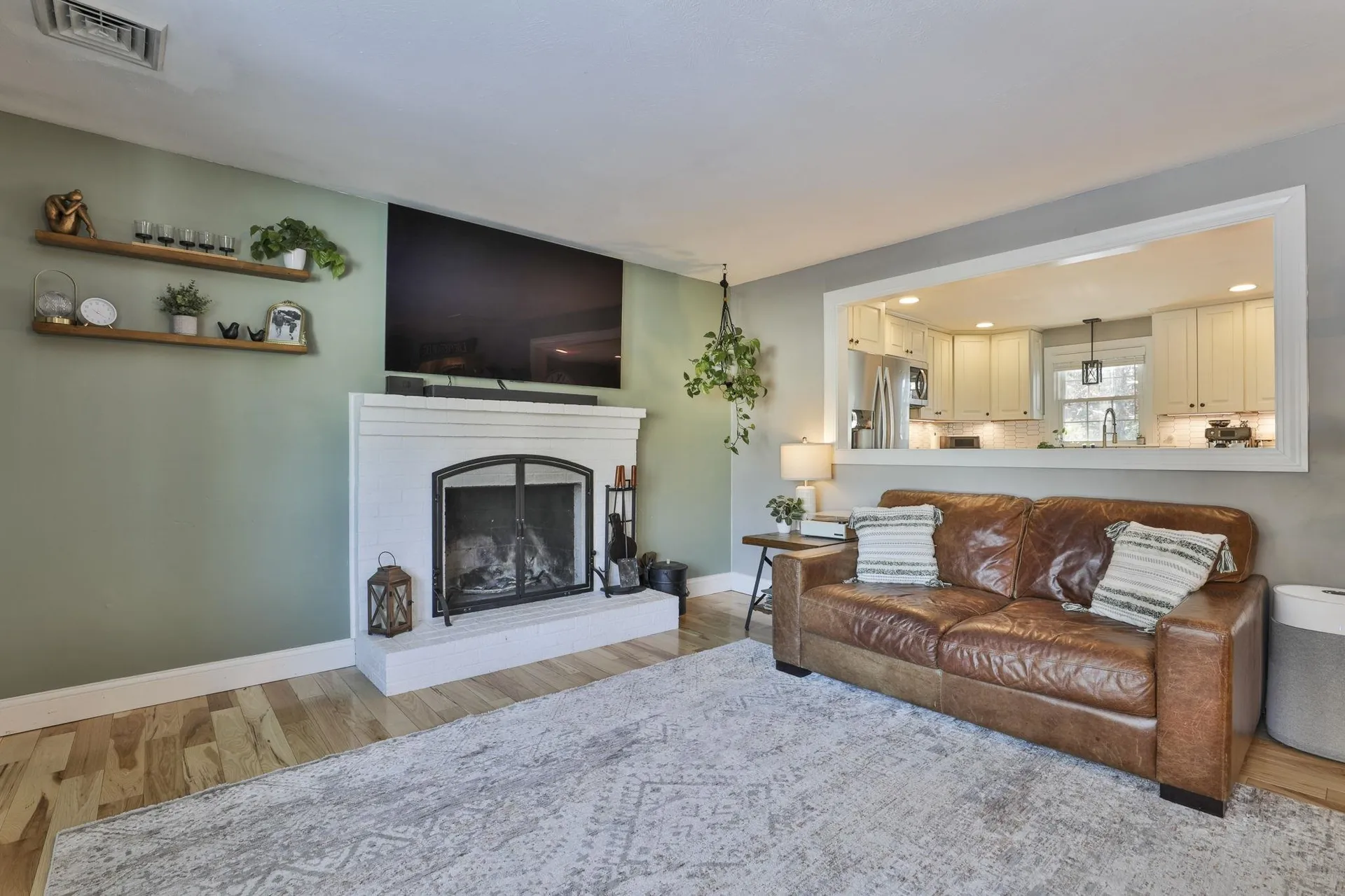 26 Sunapee Street Nashua NH 03063