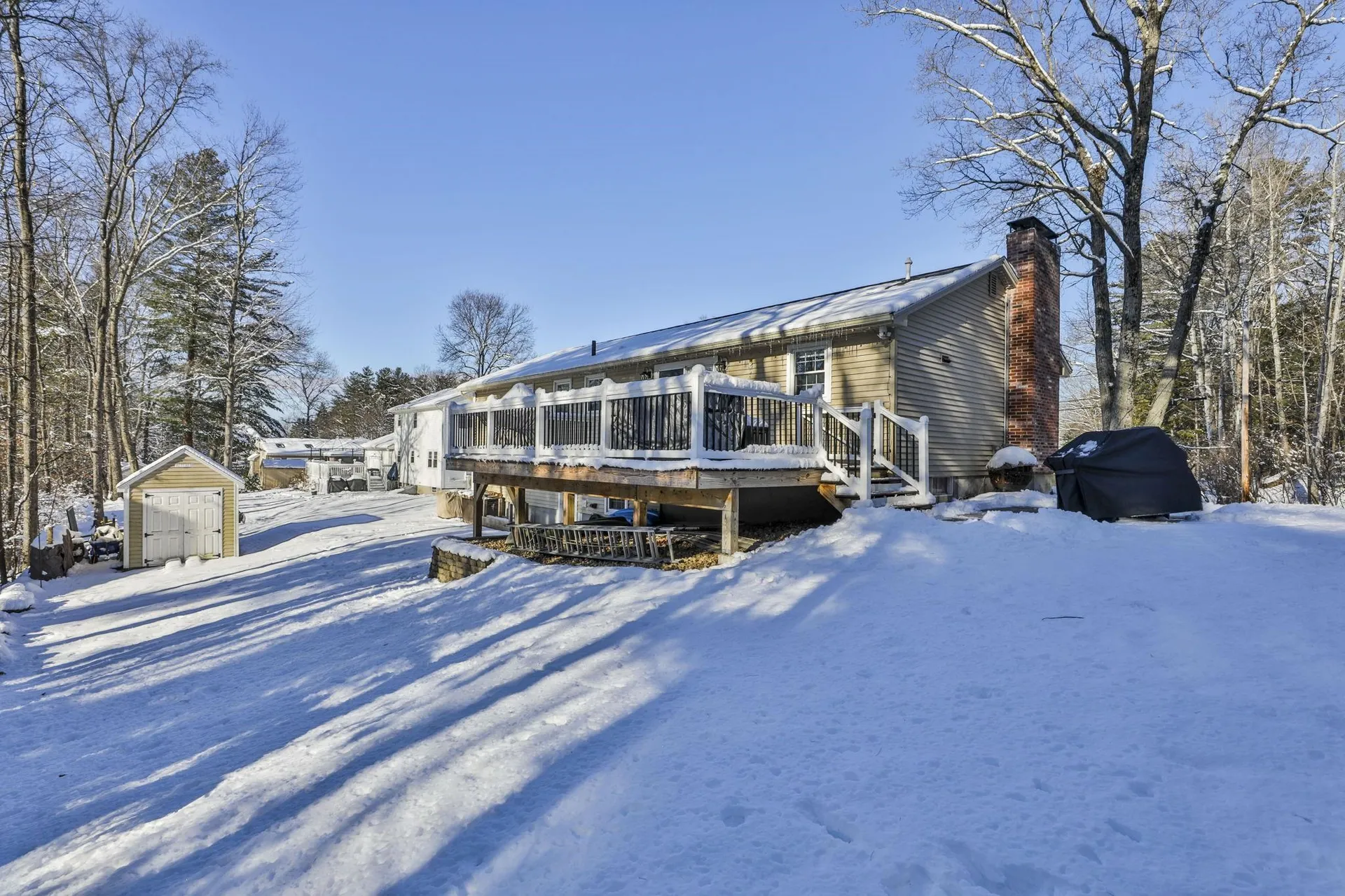 26 Sunapee Street Nashua NH 03063