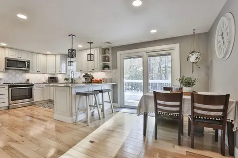 26 Sunapee Street Nashua NH 03063