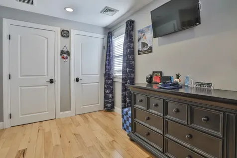 26 Sunapee Street Nashua NH 03063