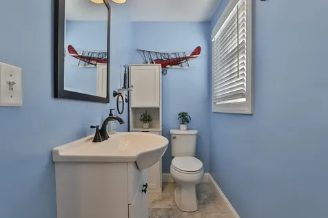 26 Sunapee Street Nashua NH 03063