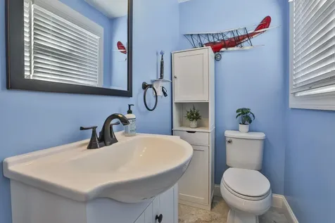 26 Sunapee Street Nashua NH 03063