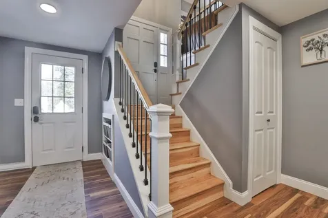 26 Sunapee Street Nashua NH 03063