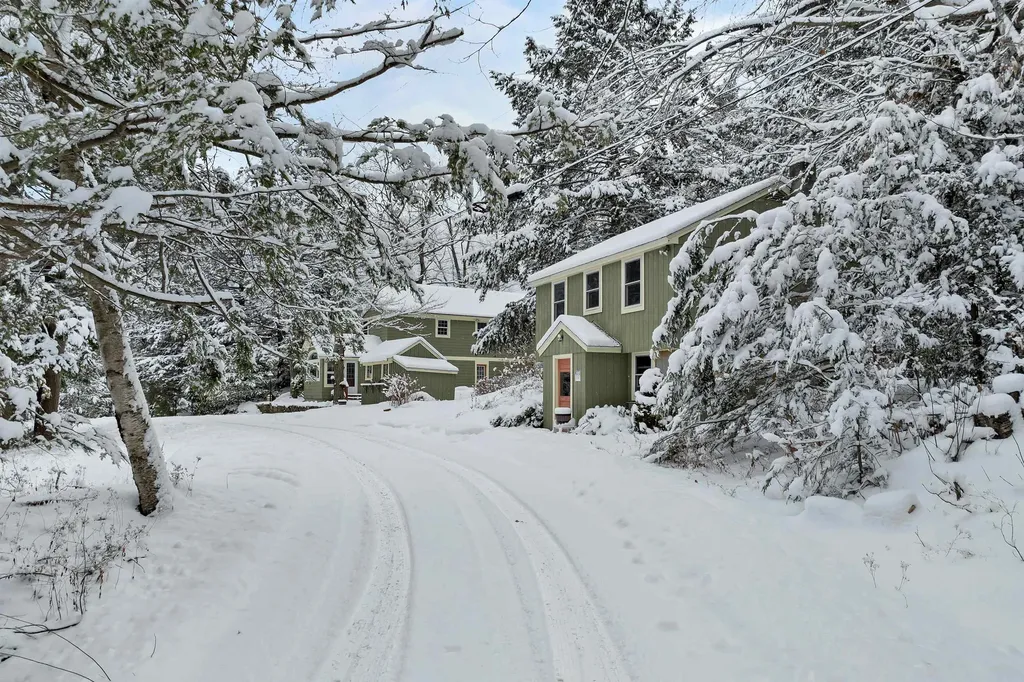 3 Wilderness Trail Harrisville NH 03450