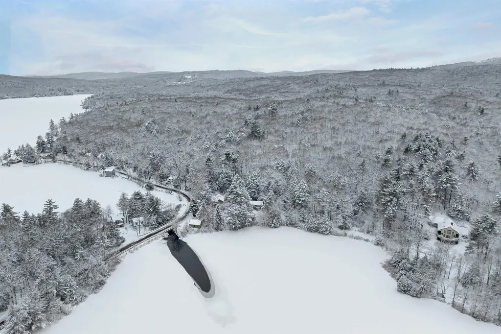 3 Wilderness Trail Harrisville NH 03450