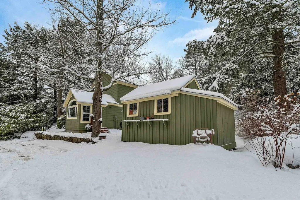 3 Wilderness Trail Harrisville NH 03450