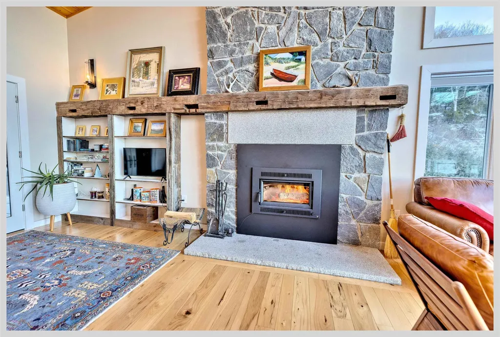 21 Quarry Road Campton NH 03223