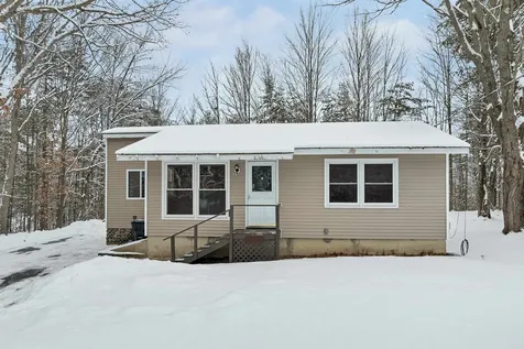 25 Cofran Avenue Northfield NH 03276