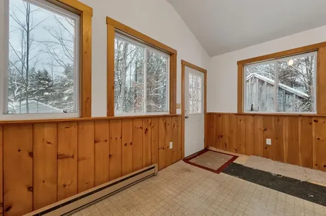 25 Cofran Avenue Northfield NH 03276