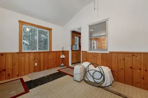 25 Cofran Avenue Northfield NH 03276