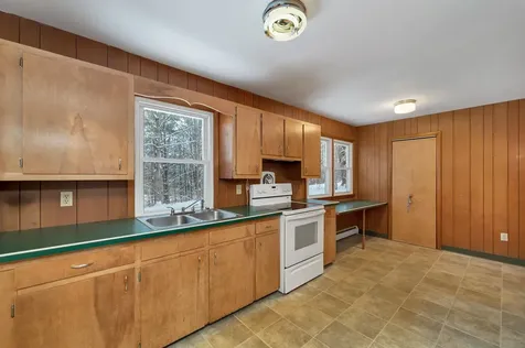 25 Cofran Avenue Northfield NH 03276