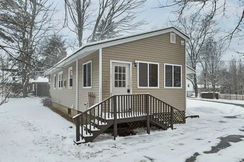 25 Cofran Avenue Northfield NH 03276