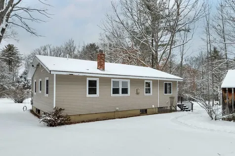 25 Cofran Avenue Northfield NH 03276