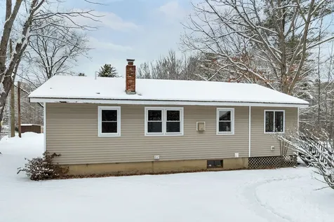 25 Cofran Avenue Northfield NH 03276