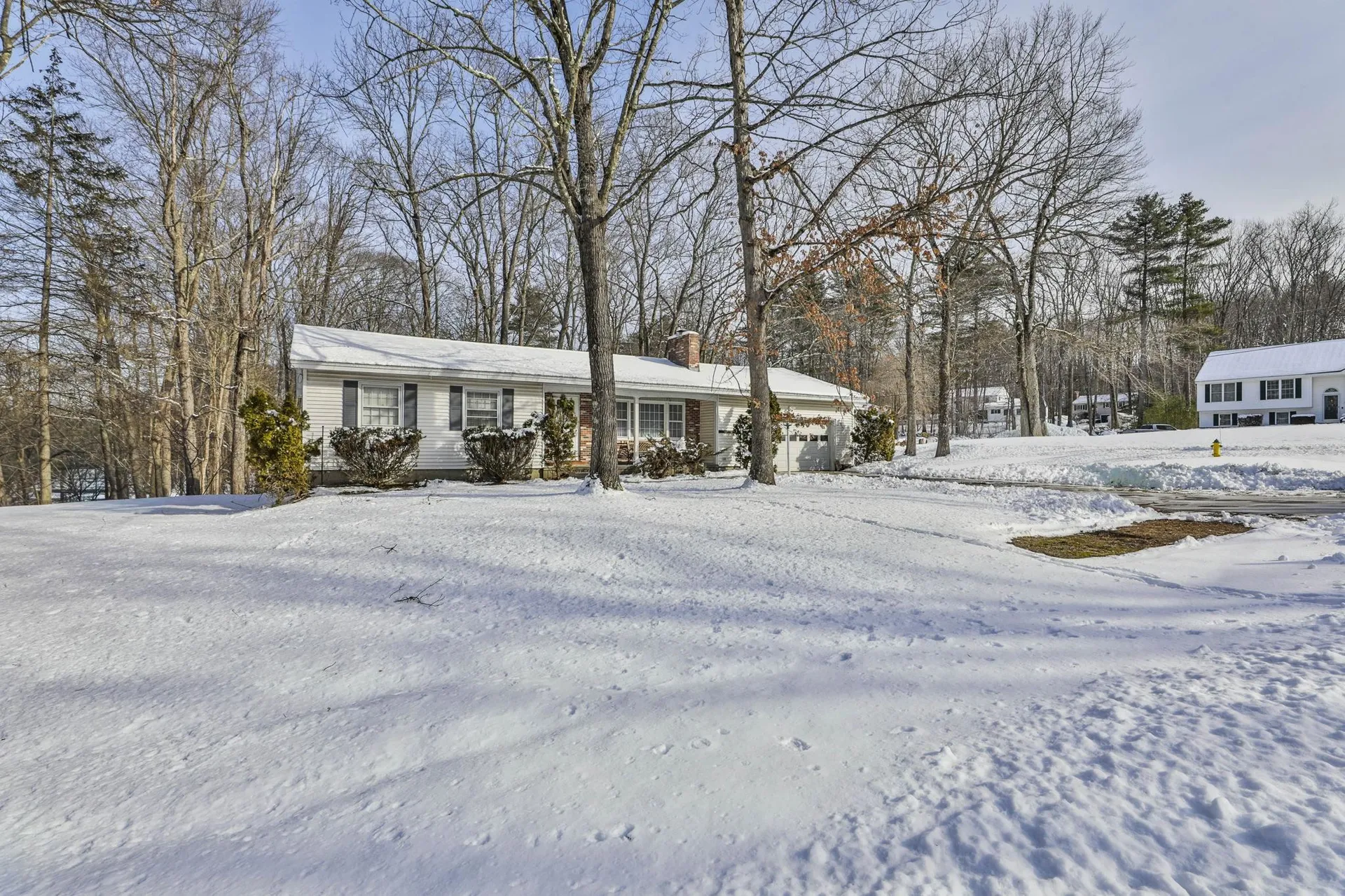 8 Prince Drive Hudson NH 03051