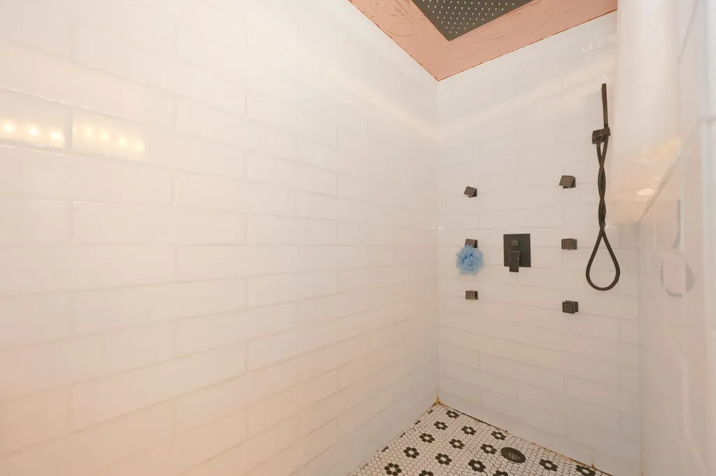 33 Lisbon Road Bath NH 03740