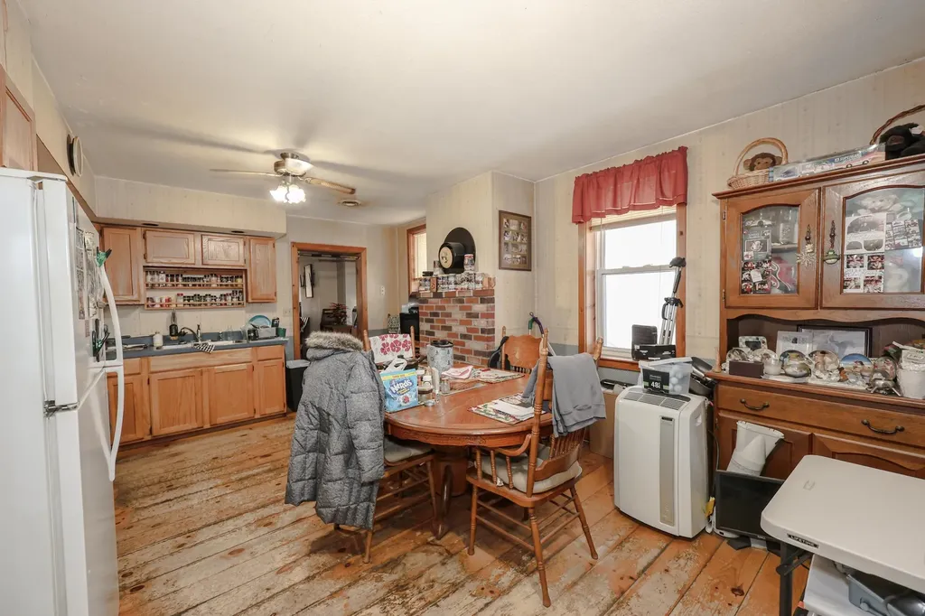 33 Lisbon Road Bath NH 03740