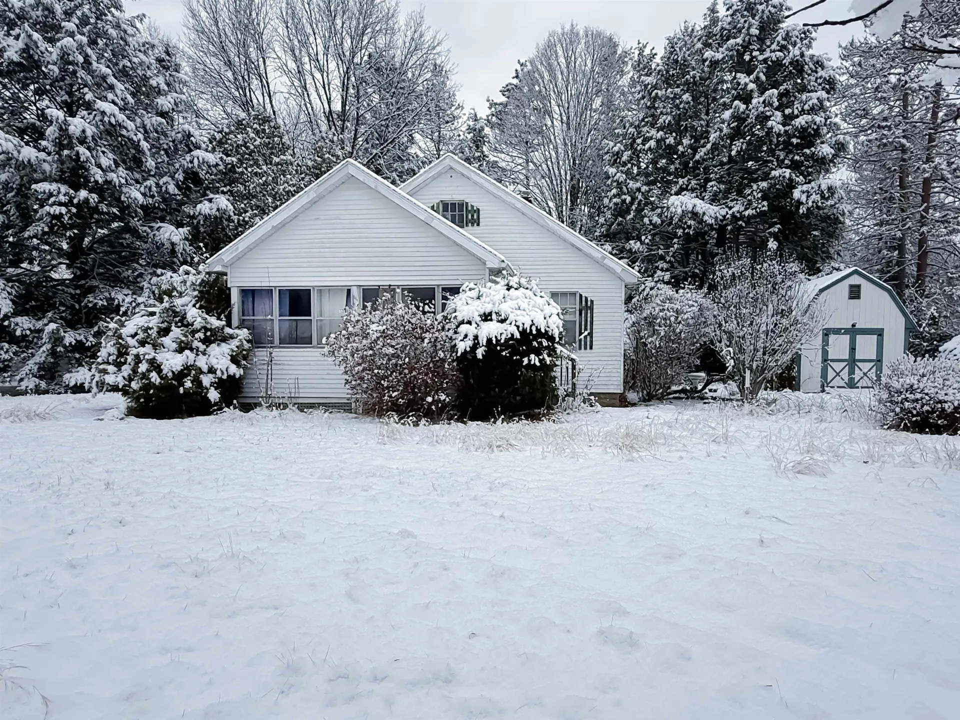 6 Scotland Road Kingston NH 03848