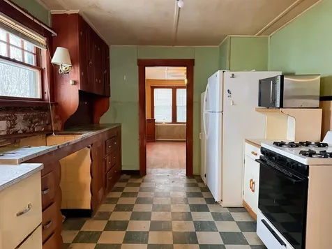 6 Scotland Road Kingston NH 03848