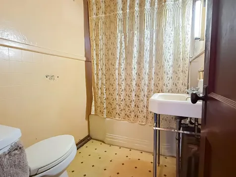 6 Scotland Road Kingston NH 03848