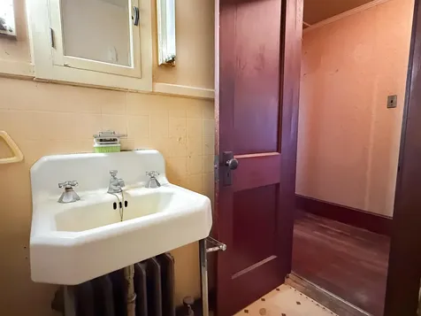 6 Scotland Road Kingston NH 03848