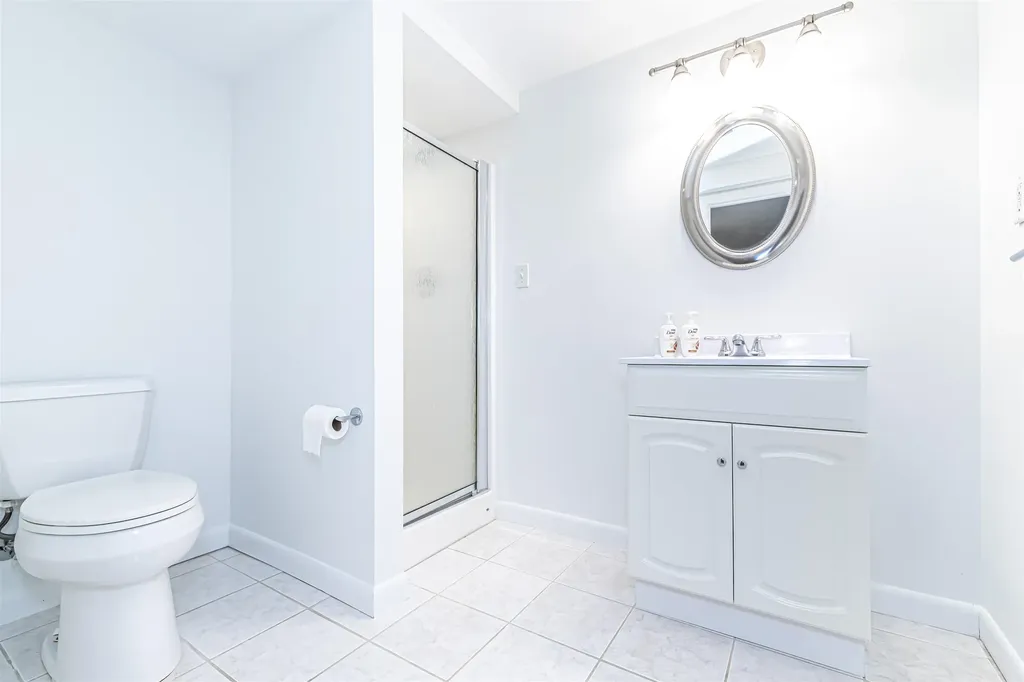 11 Lojko Drive Nashua NH 03062