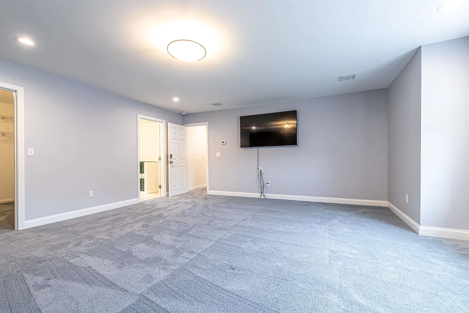 11 Lojko Drive Nashua NH 03062